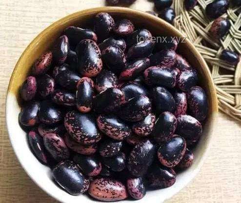老板嫁女吃掉52万，结账嫌贵拒付款：一场婚宴引发的信任危机